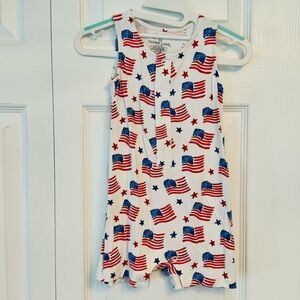 EUC Caden Lane Bamboo Sleeveless Snap Romper, American Flags, 6-12 months